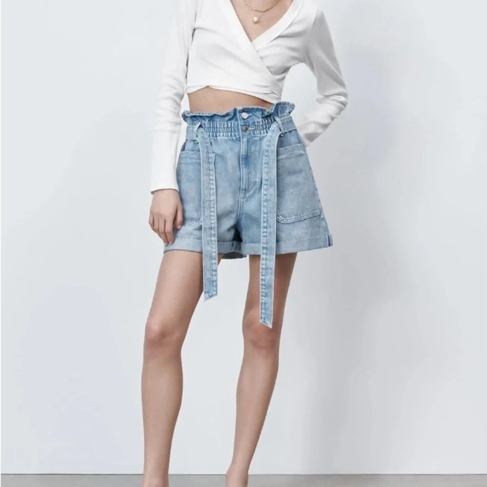 Zara High Waist Paperbag Denim Shorts with Belt Size 2 - Picture 1 of 11